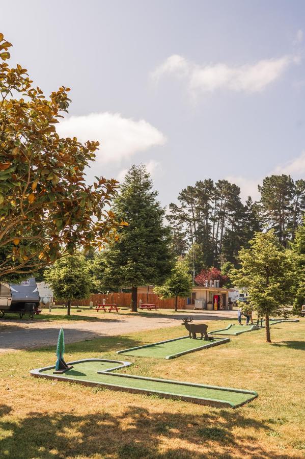 Redwood Coast Cabins And Rv Resort Eureka Exterior photo